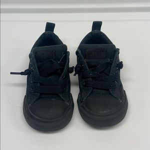 Black Converse Toddler Sneakers Tennis Shoes GUC